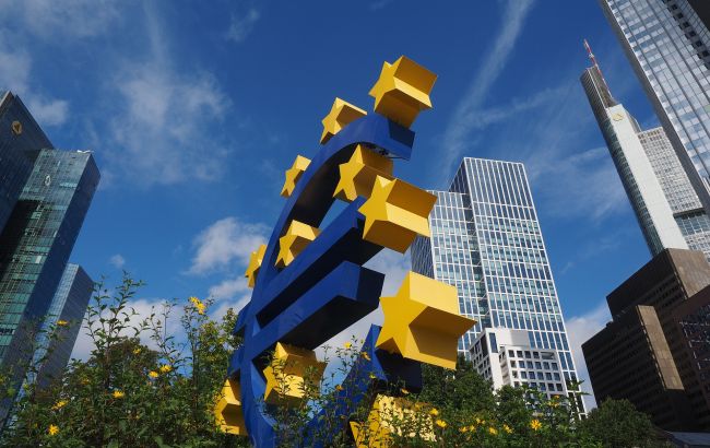 ЕЦБ заставляет евробанки сокращать сделки на финансовом рынке РФ и уходить оттуда, - FT