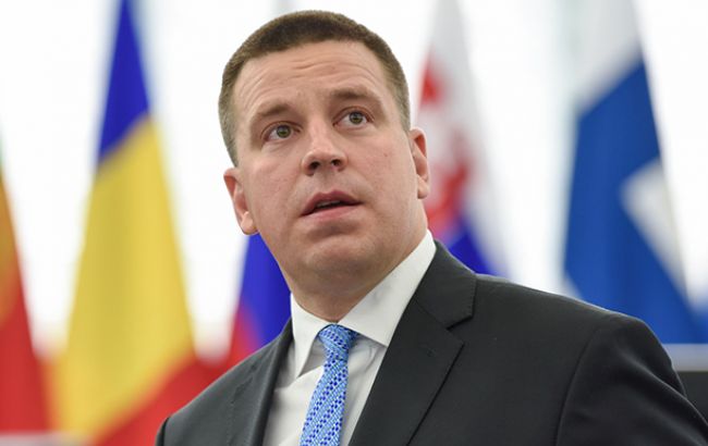 Премьер-министр Эстонии попал в ДТП