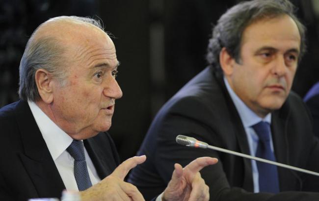 ФИФА дисквалифицировала Блаттера и Платини на 8 лет