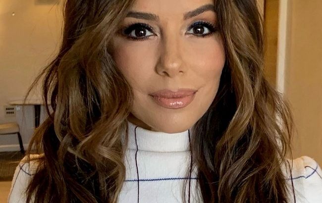 Зимовий total white: Єва Лонгорія демонструє, як носити білий в холодну пору року