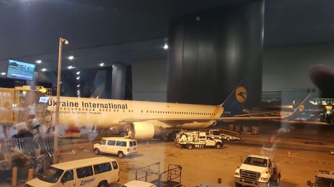 В Борисполе приземлился самолет с украинцами из США