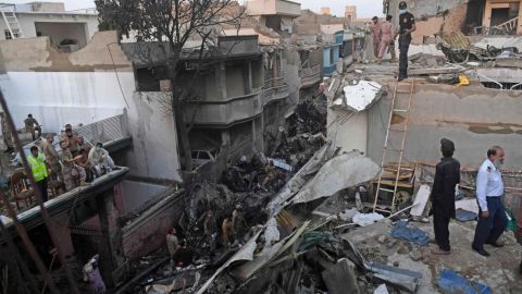 В Пакистане подтвердили информацию о выживших в авиакатастрофе