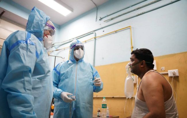 В индийской столице не хватает мест в больницах для COVID-больных