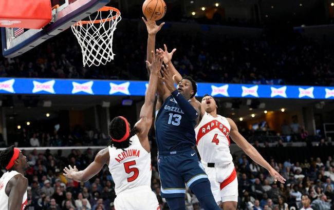 Форвард "Мемфіса" оформив сольний прохід у зоні "Торонто": момент дня в НБА