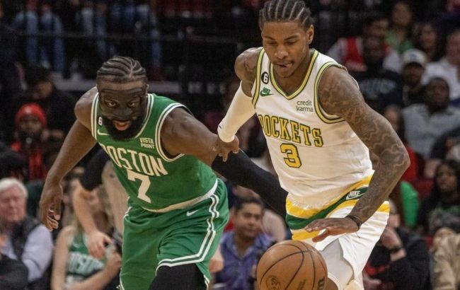 Зрелищный данк звезды "Бостона" не спас от поражения в Техасе: момент дня в НБА