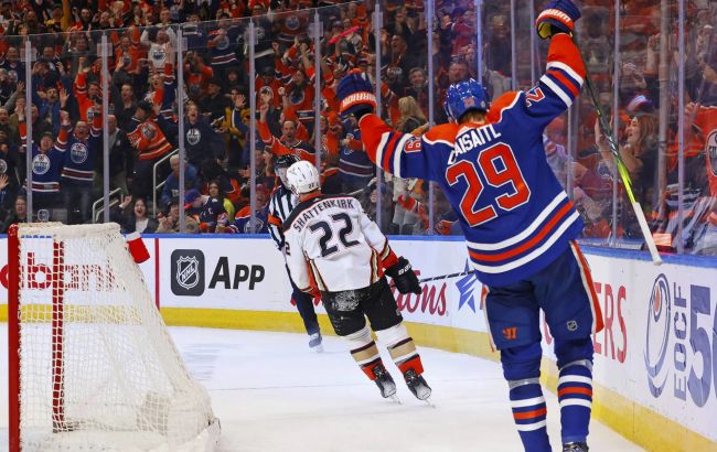 Форвард "Эдмонтона" забросил 50 шайб в регулярном первенстве: видео всех голов вечера НХЛ