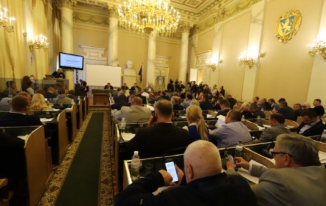 Львовский облсовет требует от МВД расследовать разгон блокады в Сосновке