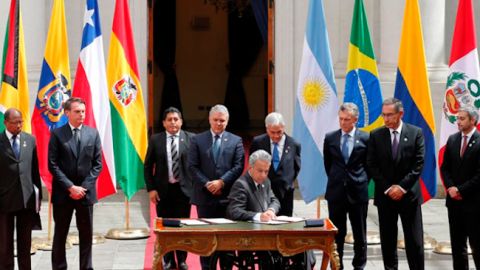 В Южной Америке 8 стран создали политический блок