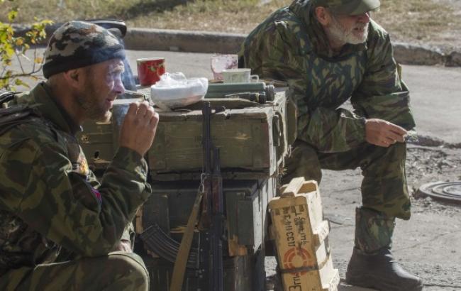 Добровольці бойовиків ДНР не отримують зарплату з серпня, - РНБО