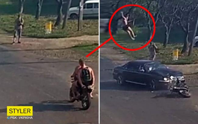 Случайный каскадерский трюк: мотоциклисты перелетели через автомобиль