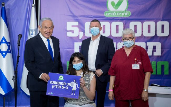 В Ізраїлі дозу COVID-вакцини отримали вже 5 мільйонів чоловік
