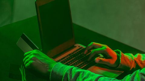 Мошенники прикрываются ПриватБанком: раскрыта новая схема аферистов