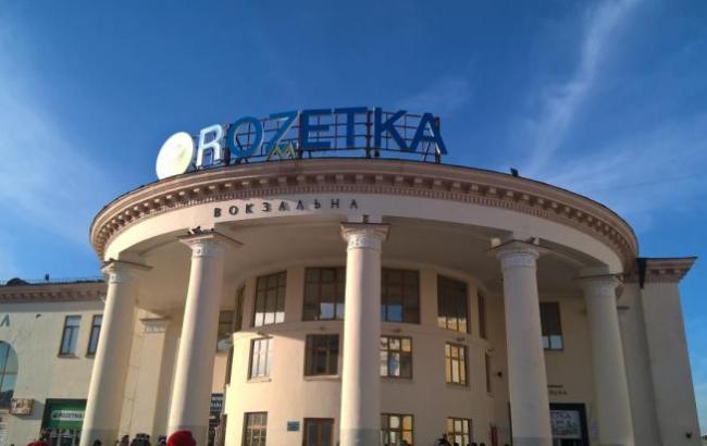 Киевские власти ищут законные основания для демонтажа рекламы на метро "Вокзальная"