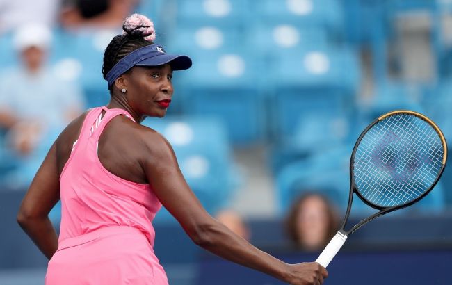 Винус Уильямс в 43 года выбила нейтральную россиянку из топ-20 рейтинга WTA: видео