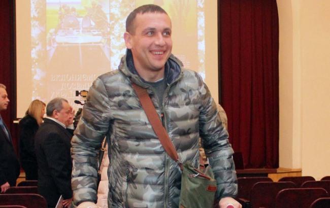 АТОшник рассказал, как стрелял по боевикам с оторванной ногой в рюкзаке