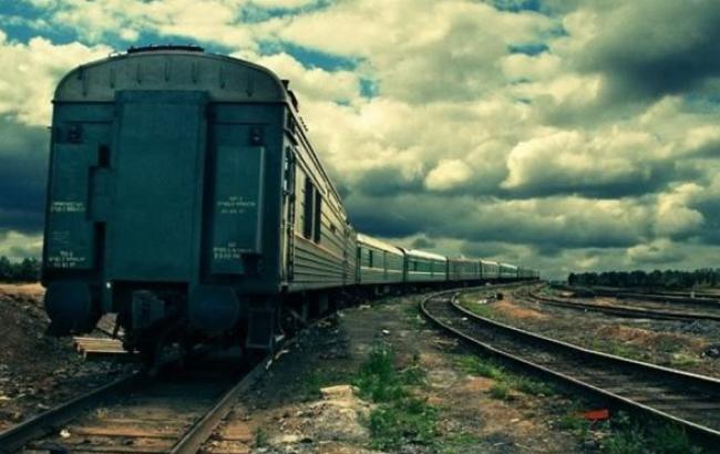 Кабмін передав майно Донецької залізниці Придніпровській та Південній залізницям