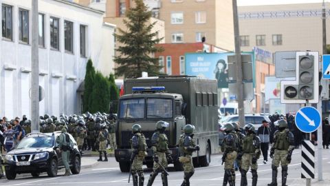 У Мінську силовики застосували зброю