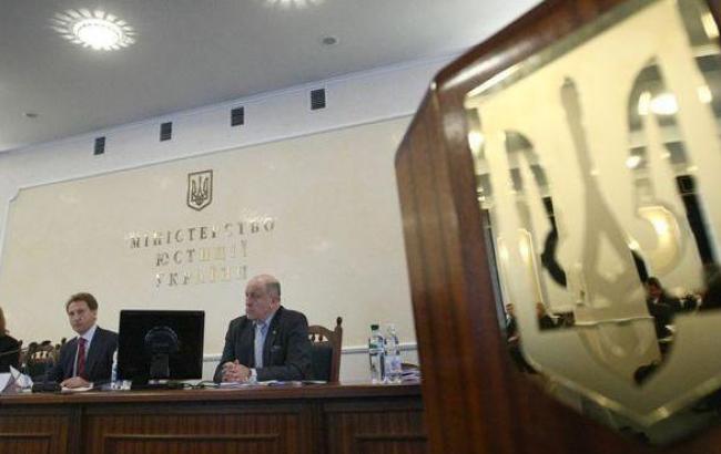 Минюст приостановил вступление в силу скандального приказа Госавиаслужбы