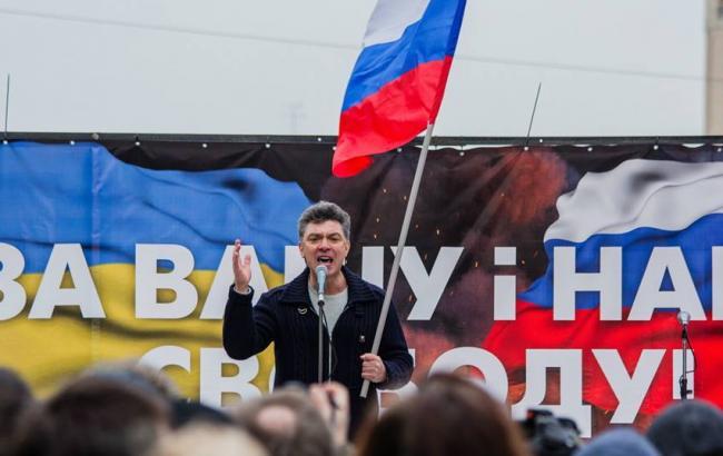 Антикризисный план правительства РФ предполагает продолжение войны с Украиной, - Немцов