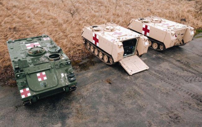 Украина получила бронетранспортеры M113, которые помогут эвакуировать раненых на поле боя