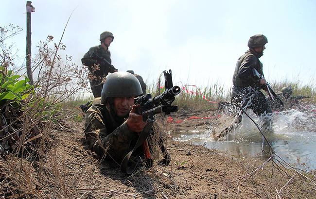 На Донбасі ліквідовано 6 бойовиків, ще 9 поранено, - ООС