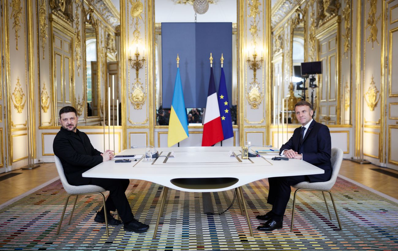 Зеленський обговорив із Макроном визнання українських водійських прав у Франції