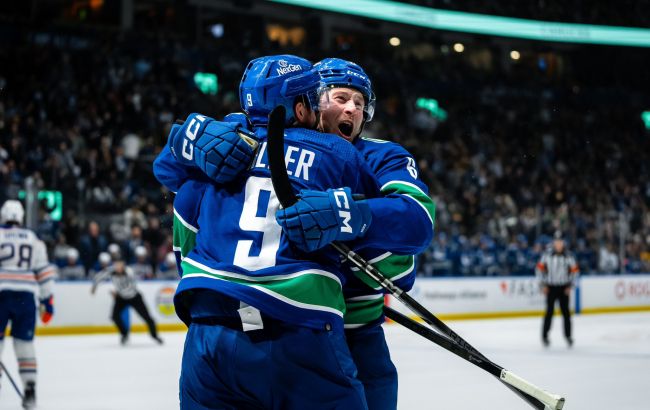 Нападник "Ванкувера" з покером проти фаворита став головною зіркою вечора НХЛ: відео