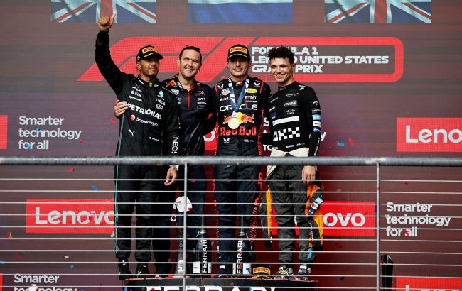 Хэмилтон скандально потерял подиум на Гран-при США после юбилея Ферстаппена