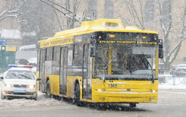 У Києві з 1 до 10 січня буде внесено зміни у роботу наземного громадського транспорту