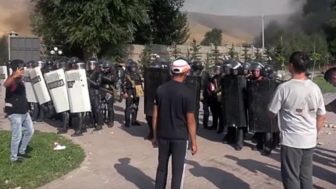 У Киргизстані затримали близько 40 прихильників Атамбаєва