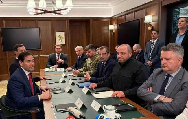 Команда Трампа між Маямі і Москвою. Головне про мирні переговори за тиждень