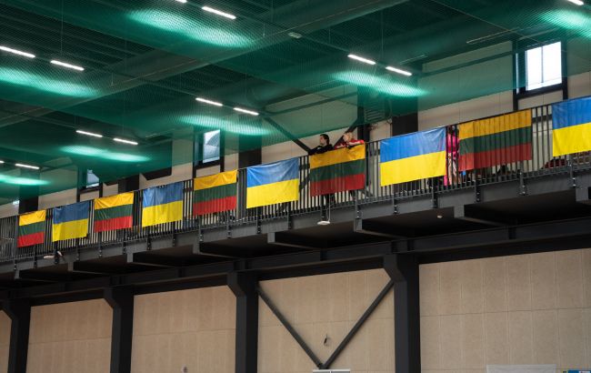 Українським біженцям у Литві виплатять допомогу в 176 євро: про що йдеться