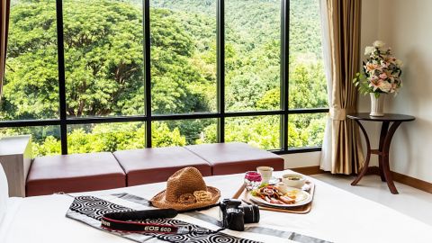 Штрафи і в'язниця. У Таїланді готелі судяться з гостями через негативні відгуки