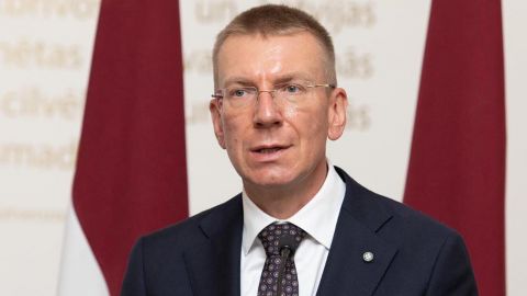 ЄС і НАТО мають готуватися до різних сценаріїв вторгнення РФ в Україну, - МЗС Латвії