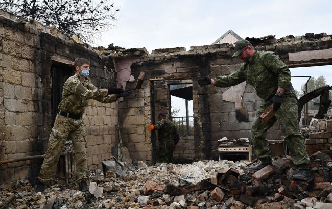 Ужасные кадры последствий пожаров в Луганской области: люди спят просто под небом (видео)