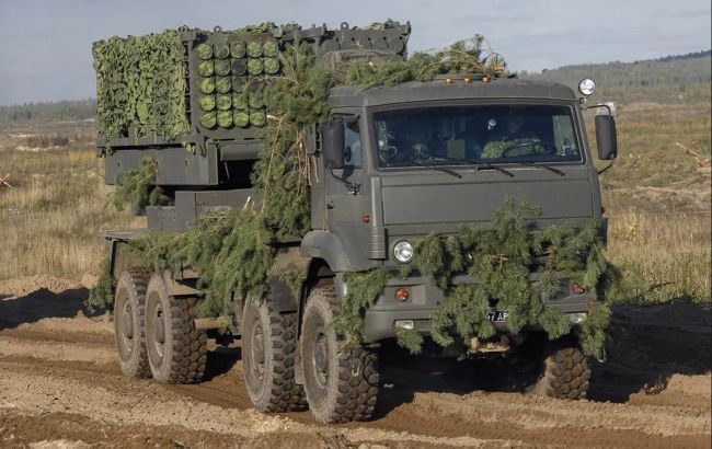 В Харьковской области оккупанты используют залповые дистанционные системы для минирования территорий