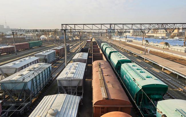 Підвищення тарифу на залізничні перевезення вбиває бізнес, - експерт