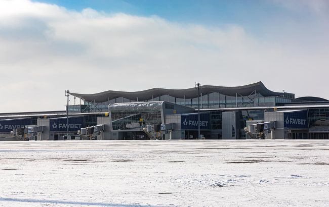 У "Бориспіль" впускатимуть супроводжуючих за певних умов