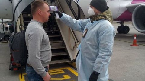 Из аэропорта "Борисполь" госпитализировали украинца с подозрением на коронавирус