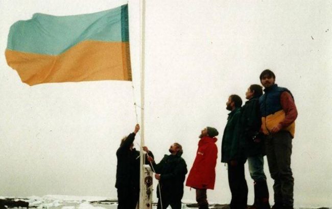 30 років у "клубі обраних": як Україна підкорювала Антарктику попри злидні 90-х