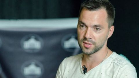 Украина не будет участвовать в заседаниях ТКГ в Минске, - Арестович