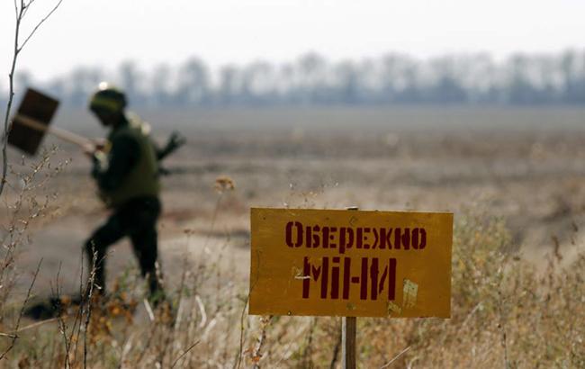 На Донбассе мирный житель подорвался на неизвестном взрывном устройстве, - ООС