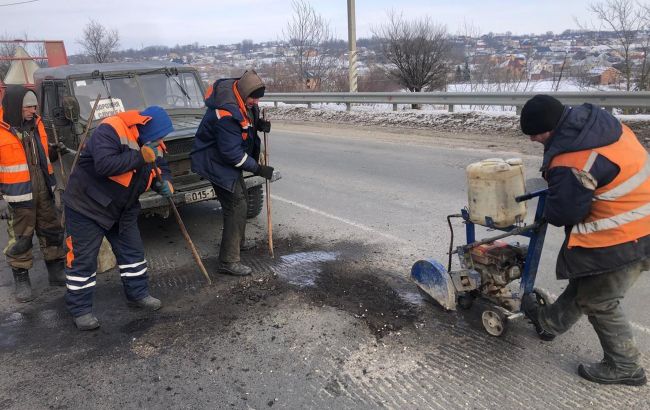 Україна отримає кошти на ремонт доріг: які напрямки у пріоритеті
