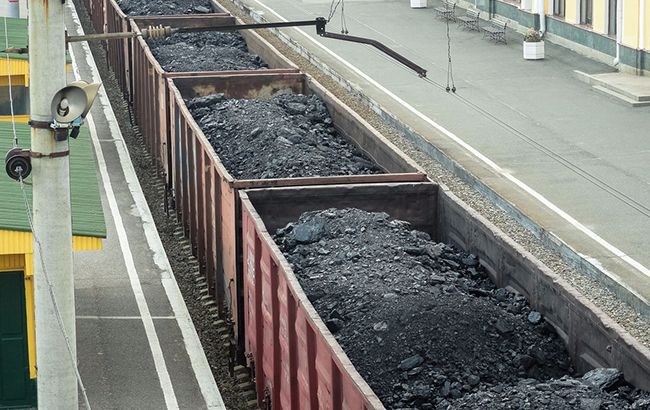 Отопительный сезон: "Центрэнерго" закупит больше 1 млн тонн угля