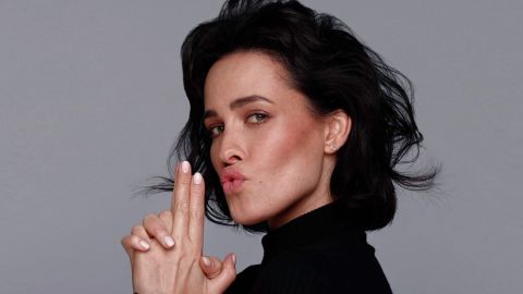 Порнографиялық элементтері бар музыкалық бейнелерді қараңыз