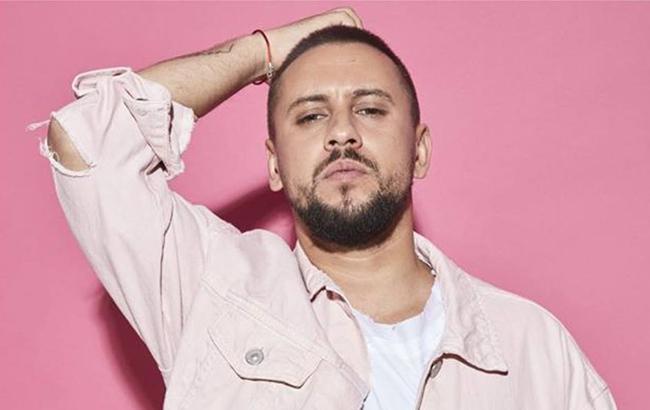 "Просто офігенний": MONATIK похвалився оригінальним подарунком на Новий рік