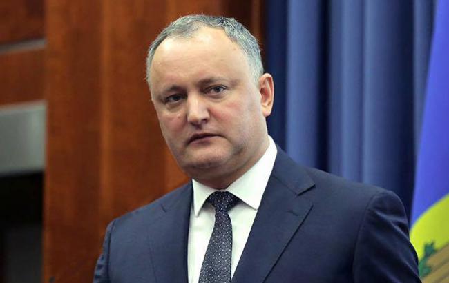 Додон просит РФ не вводить санкции против Молдовы после скандала с Рогозиным