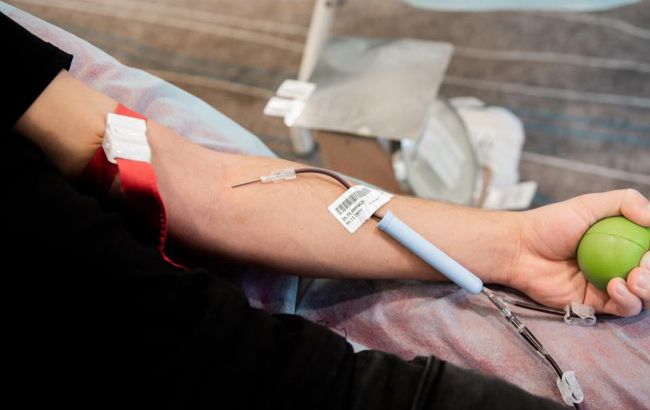 В Украине хотят штрафовать доноров крови за ложную информацию о здоровье