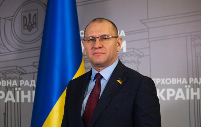 Летал к Лукашенко: нардепа Шевченко исключили из "Слуги народа"