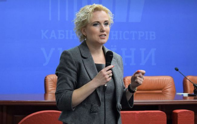 По делу о взятке чиновнице Офиса президента завершили расследование